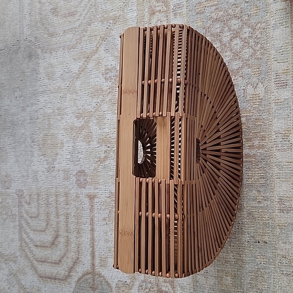 Cult Gaia Large Ark bag - Picture 2 of 7